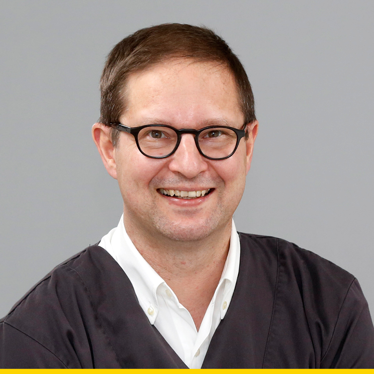 Zahnarzt Dr. Andreas Sebus - Medi+ Zahnärztliche Praxisklinik